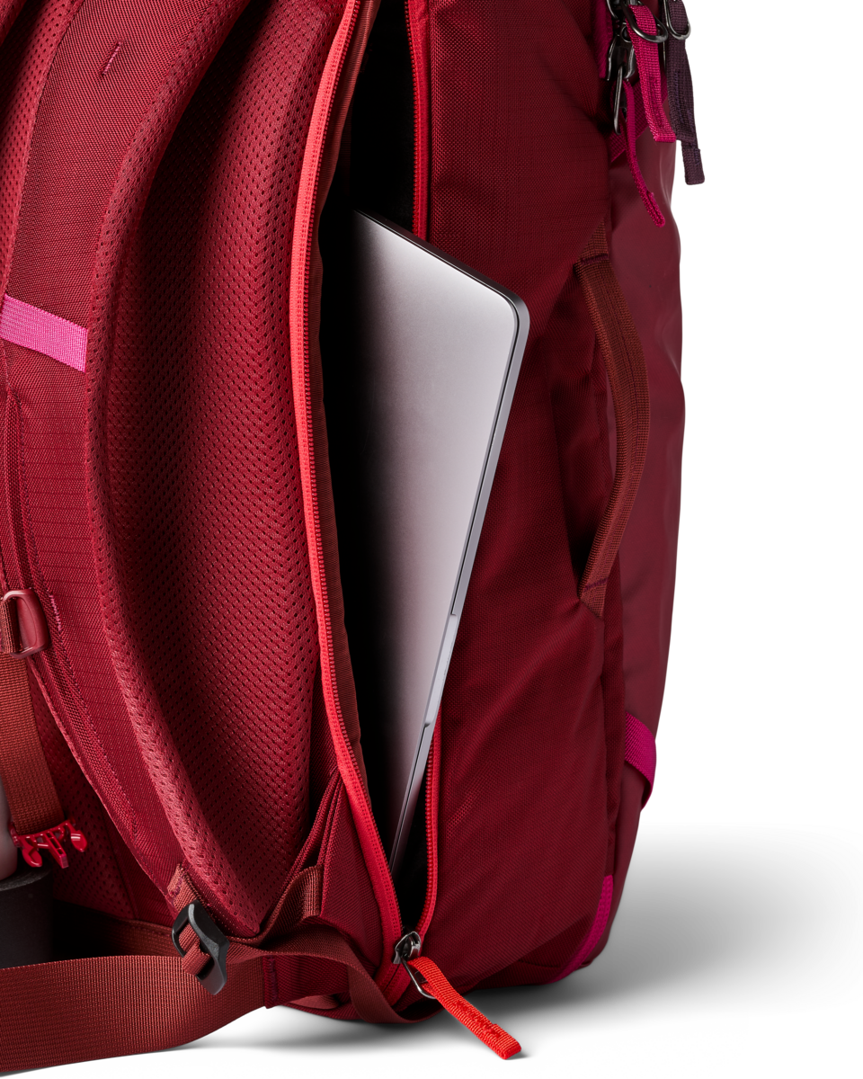 Allpa 28L Travel Pack, Crimson, Detail