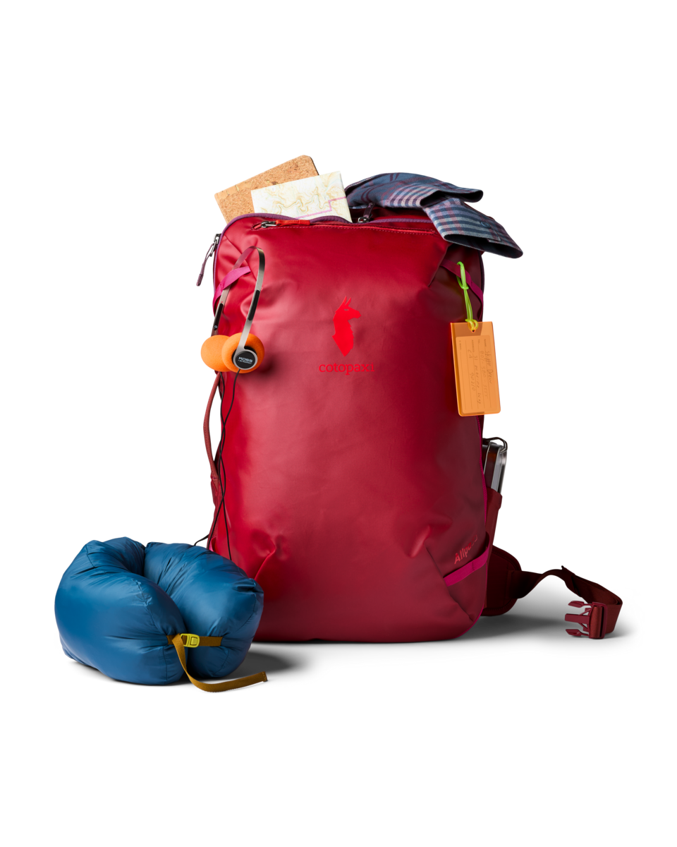 Allpa 35L Travel Pack, Crimson, Detail