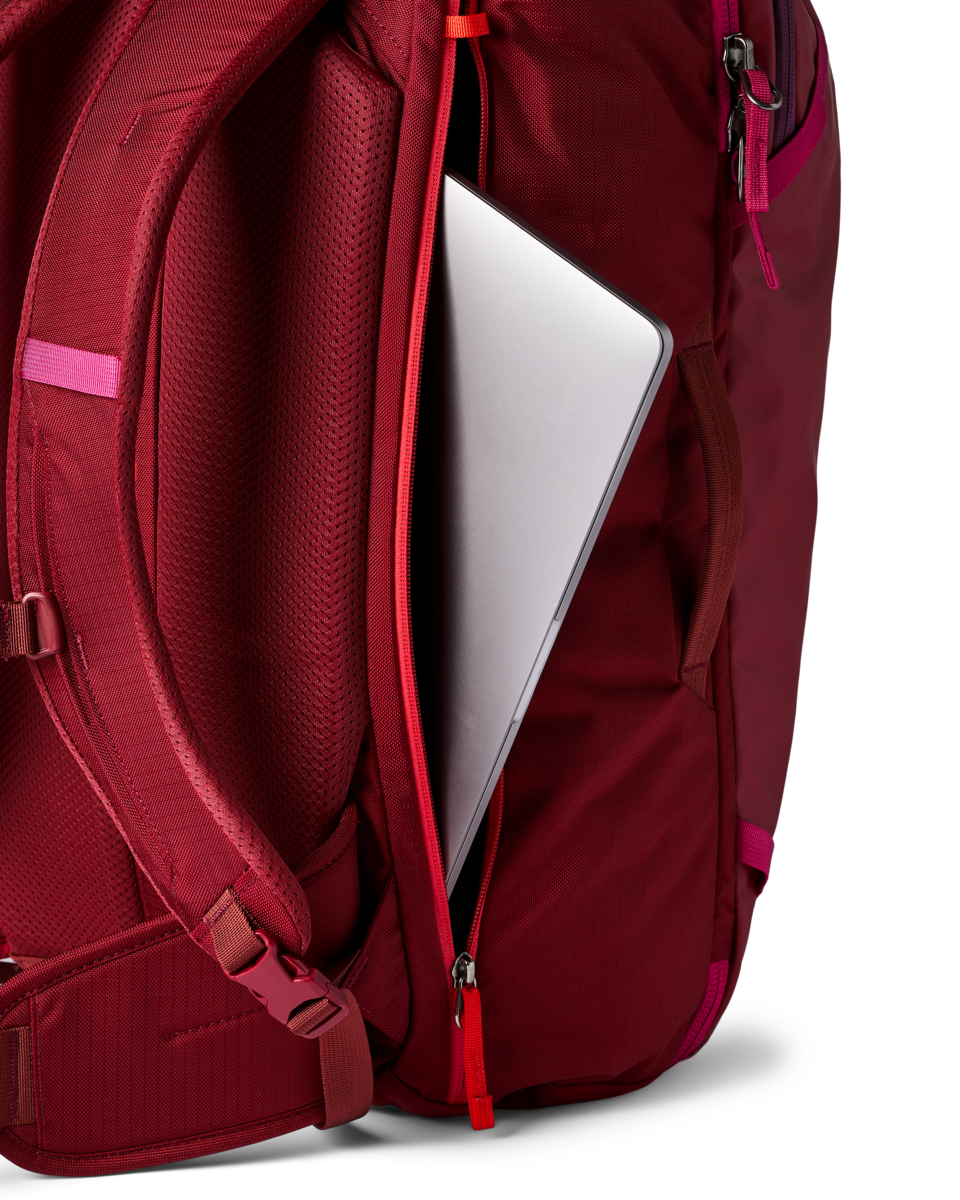 Allpa 35L Travel Pack, Crimson, Detail