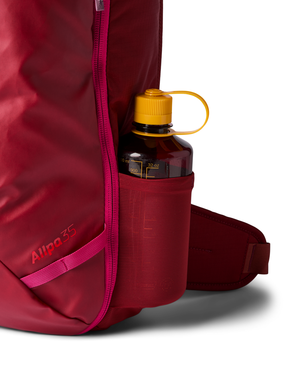 Allpa 35L Travel Pack, Crimson, Detail