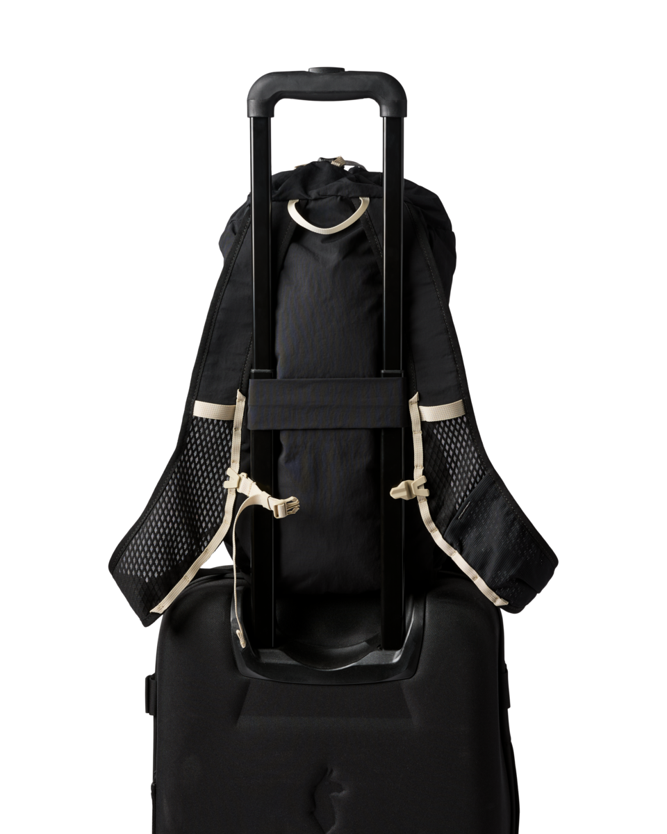 Empacable 16L Daypack, Cotopaxi Black